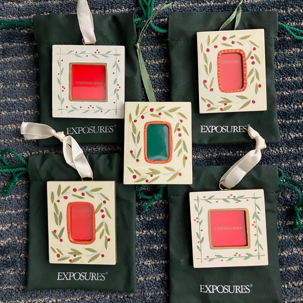 6 Exposures Ornaments